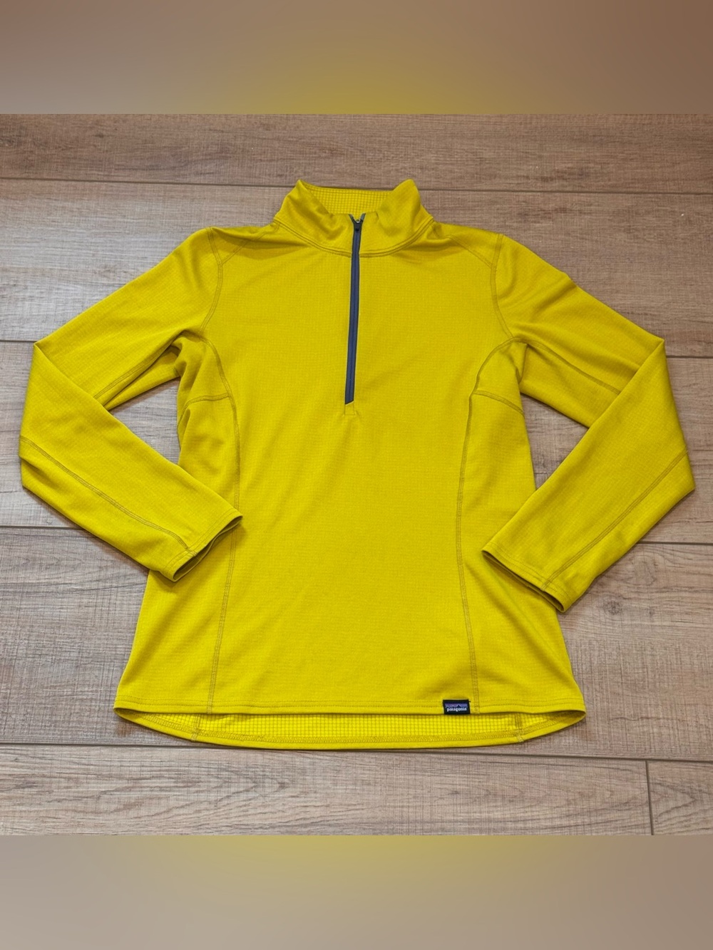 Patagonia Capilene Midweight Baselayer 1/4 Zip Mock Neck Slim Yellow XS